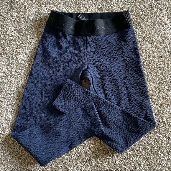 Koral Knockout Crop Leggings Women’s XS Navy Textured Compression Stretch - Picture 1 of 10